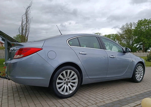 Opel Insignia cena 17500 przebieg: 282000, rok produkcji 2009 z Świnoujście małe 379